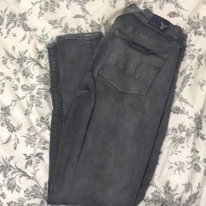 American Eagle gray jeans !